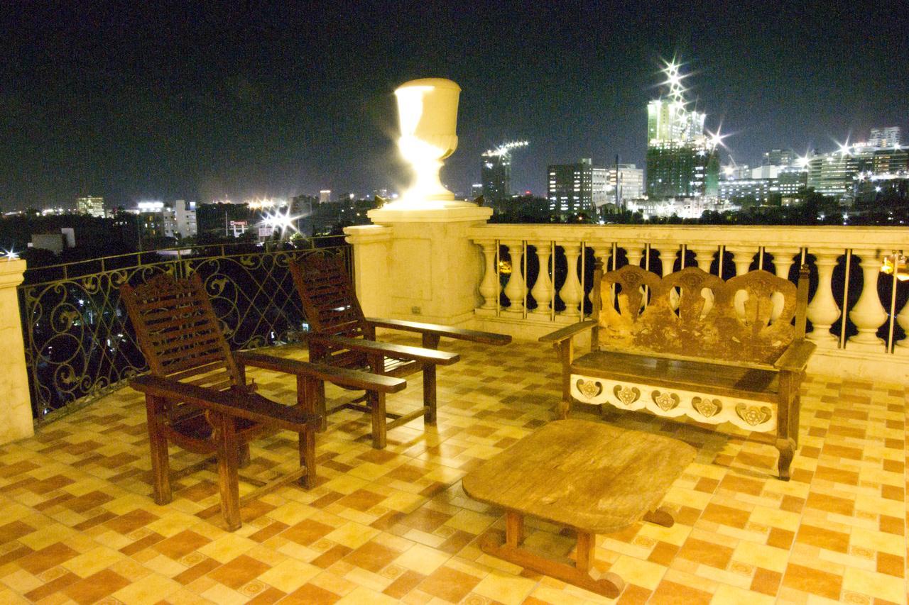 Sophia Suites Residence Hotel Cebu Stadt Exterior foto