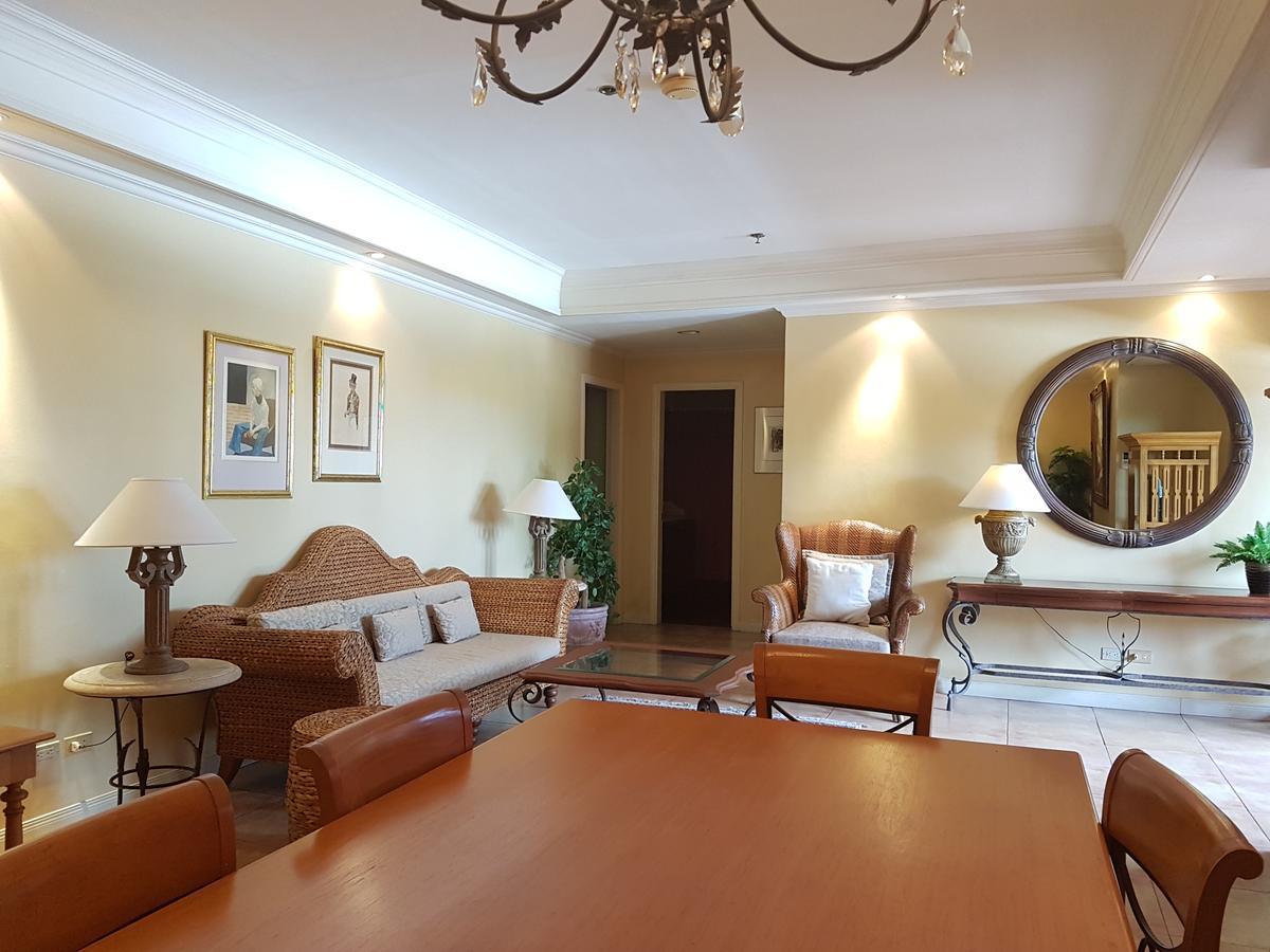 Sophia Suites Residence Hotel Cebu Stadt Exterior foto